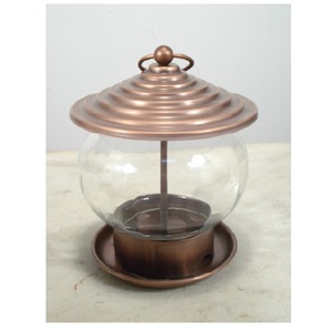 Comedero para pájaros de Metal con acabado de cobre antiguo de diseño acanalado, cúpula de cristal con anillo colgante para balcón interior, comedero colgante para pájaros - Product Image 1