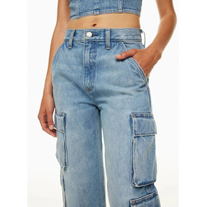Wholesale Winter High Street <b>Women's</b> Retro Blue Denim Cargo <b>Jeans</b> Straight Wide Leg Casual OEM Waterproof Streetwear - Product Image 1