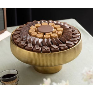 Bol à chocolat de forme ronde en fil de métal doré de qualité de luxe Nouveaux desserts de table luxueux Bonbons Bol de serveur au chocolat en vente - Product Image 4