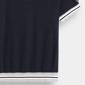 Estilo casual para hombre Longitud corta para Polo Patrón sólido Logotipo frontal Diseño de cremallera Ropa de calle Servicio OEM disponible - Product Image 3