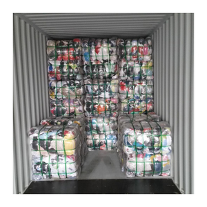 Camisas Preloved para reventa empaquetadas en un fardo para reciclaje textil o reutilización de moda para donación o uso comercial - Product Image 2