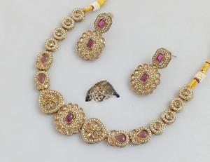 Encantador conjunto de Collar chapado en oro de primera calidad con elegantes pendientes para ropa de fiesta de boda hecho de latón para mujer - Product Image 3