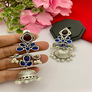 Pendientes de latón étnicos indios tradicionales de alta calidad para niñas y mujeres, ideales para ocasiones especiales, bodas, acabado Premium - Product Image 1