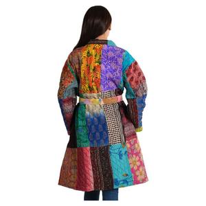 Chaqueta tipo kimono bohemio vintage Abrigo largo acolchado de seda crepé puro, chaqueta Bohemia hecha a mano, talla única y talla grande disponible - Product Image 6