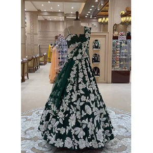 Diseño pesado de lujo estilo indio puede unir Kasturi seda Georgette botella verde Lehenga Choli con piedra trabajo Dupatta - Product Image 1