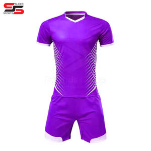 Uniforme de fútbol Logotipo personalizado Conjunto de camiseta de fútbol y uniforme de fútbol Camiseta de fútbol, ropa de fútbol, uniformes de ropa deportiva - Product Image 6