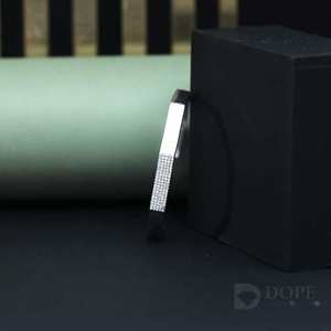 Adorable bracelet rigide en or blanc massif 18 carats avec des diamants cultivés en laboratoire pour hommes, plaqué or au design exclusif pour tous les lieux - Product Image 2