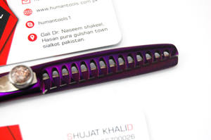 กรรไกรตัดขนแบบเคลือบไทเทเนียมแบบบานบาง สกรูปรับได้พร้อมใบสําหรับกรรไกรตัดผมมืออาชีพด้วยเครื่องมือของมนุษย์ - Product Image 6