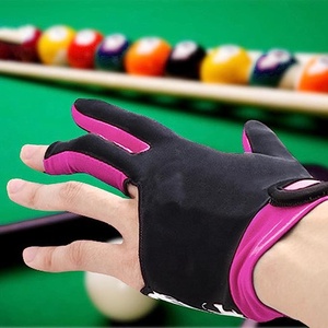 Gants de billard à 3 doigts avec logo personnalisable Gants de billard colorés de haute qualité avec accessoires dans un emballage en boîte personnalisé - Product Image 6