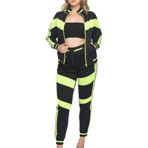 Chándal con capucha de gran tamaño de moda para mujer, ropa deportiva elegante para gimnasio, logotipo de combinación de colores, fábrica de ejercicio de invierno al por mayor - Product Image 6