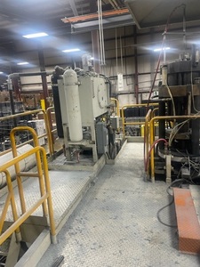 Machine à souffler les moules S t e r l i n g Twin 20 L b B l o w i n g M o l d e r s 2005 prête à la vente immédiatement - Product Image 5