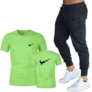 Ensemble de course à pied personnalisé pour hommes, sports de loisirs d'été, t-shirt ample de grande taille avec pantalon à manches courtes, ensemble deux pièces respirant - Product Image 3