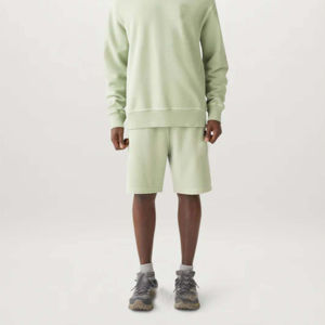 Sweat-shirt ras du cou en polaire classique durable de haute qualité et parfait pour les hommes et les femmes - Product Image 5