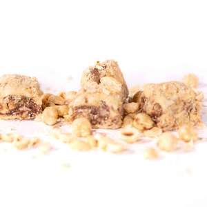 Délice turc avec biscuit et noisette – Lokum de qualité supérieure, doux et croustillant, bonbon gourmand, vente en gros - Product Image 1