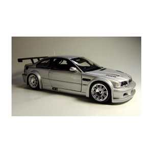 BMW M3 GT Sedan sport haute performance prête pour la piste avec moteur puissant AWD Drive R15 Taille du pneu Sièges en cuir Intérieur sombre - Product Image 5