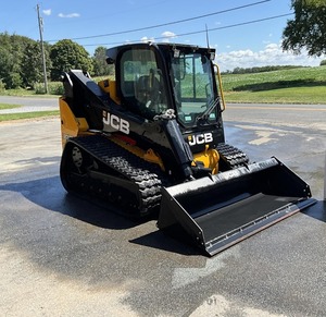 Minicargadora JCB 2023 T 270-Potente cargadora de orugas compacta con alta capacidad, durabilidad y visibilidad superior - Product Image 1