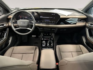 2025 para Q-6 E-tron Premium Automático con Tracción Trasera Izquierda, Vagoneta Usada con Asientos de Cuero, Neumáticos R18 y Cámara Trasera - Product Image 2