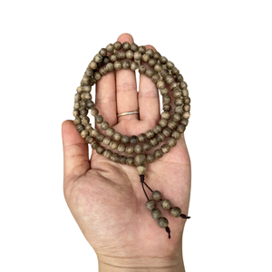 Superior 108 cuentas lujosa joyería de madera pura Vietnam Bakhoor Agarwood Oud pulsera dulce olor colección subacuática Vietnam - Product Image 1