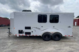Remolque para Caballos Harmar Dixie Star 206DSBP Usado de Calidad, Modelo 2024, Tipo Remolque para 2 Caballos con Espacio para Alojamiento, Listo para Enviar - Product Image 5