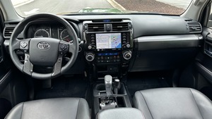 Toyota 4Runner 2021, SUV automatique, conduite à gauche, sièges en cuir, pneus R20, caméra de recul 360°, disponible à la vente - Product Image 4