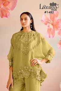 เสื้อสำเร็จรูปสำหรับผู้หญิงพื้นด้านล่างสวมใส่สบาย - Product Image 3