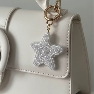 Porte-clés brodé fait main personnalisé LSU avec breloque de sac à main et anneau porte-clés, un excellent cadeau personnalisé avec fermeture éclair, provenant d'Inde - Product Image 1