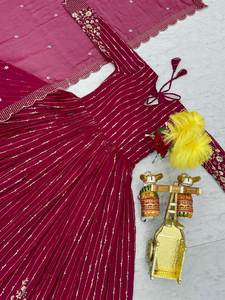 Dernier arrivage Collection vêtements traditionnels pour femmes tissu fausse Georgette avec broderie à paillettes 3MM - Product Image 2