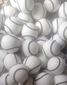 Pelotas de Hurling Irlandesas de Color Sólido para Entrenamiento Profesional, Tamaño Personalizado, Color Personalizado, Diseño de Escudo, Logotipo Personalizado, Goma - Product Image 2
