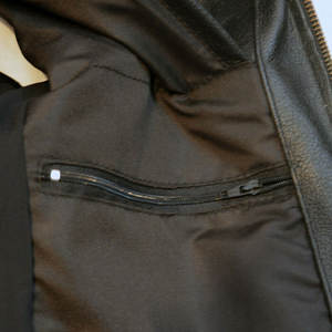 Gilet en cuir de course de moto sans manches fabriqué en usine Logo personnalisé couleur unie respirant coupe-vent pour l'hiver toutes les saisons - Product Image 4