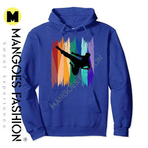 Offrez un sweat à capuche de karaté - Tenue idéale pour les athlètes des arts martiaux et les karatéistes, parfait pour les amateurs de sport - Product Image 3