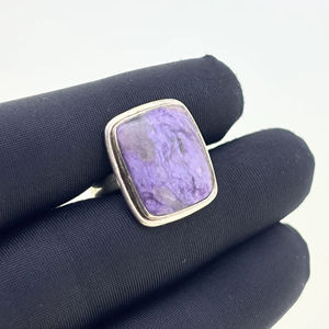 Meilleure vente en vrac qualité fabricant de bijoux naturel Charoite forme carrée Cabochon pierres précieuses solide 925 bagues en argent Sterling - Product Image 1