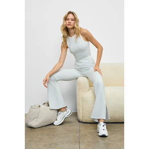 Leggings asymétriques à ceinture et coupe bootcut pour femme Urban Beat GLIPSEN, doux, extensibles, texturés et à passepoil contrastant - Product Image 4