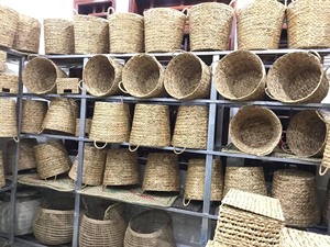 Panier à jacinthe d'eau fabriqué par des artisans qualifiés Vietnam Organisateur de maison décoratif Panier à jacinthe d'eau pour les acheteurs internationaux - Product Image 3