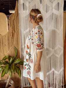 Robe courte fluide en coton brodé style bohème cottage core, faite à la main, éthique, pour l'automne - Product Image 5