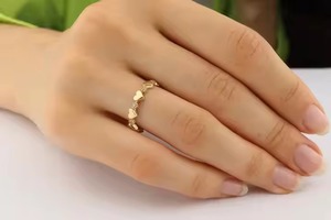 Bague coeur en or jaune 14K Bague de fiançailles en diamant de laboratoire Bijoux de Saint Valentin Cadeau pour elle Bague empilable coeur d'amour - Product Image 6