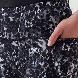 กางเกงขาสั้นนักขี่จักรยานของผู้หญิงผ้าฝ้าย100% น้ำหนักเบาลายกลางเอวแบบลำลองพิมพ์โลโก้ตามสั่ง - Product Image 5