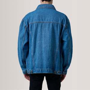 เสื้อแจ็คเก็ตเดนิมทรงโอเวอร์ไซส์ Eddie สีน้ำเงินเข้ม ตกแต่งด้วยกระดุม - Product Image 4