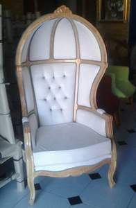 El sofá individual Nice ofrece asientos cómodos y elegantes, perfectos para relajarse. Este elegante diseño moderno mejorará cualquier habitación. - Product Image 3