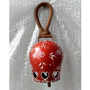 Cloche de vache en métal peinte sur le thème de l'amour, décoration de Noël, marque Lord, LV6673, provenant de l'Uttar Pradesh - Product Image 4
