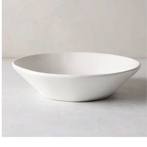 Assiette en céramique rouge de 8 pouces faite à la main finition brillante ustensiles de cuisine et vaisselle pour les occasions de fête - Product Image 2