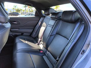 รถยนต์มือสองสภาพดี ปี 2023 โตโยต้า คราวน์ XLE V4 2.5L AWD - Product Image 6