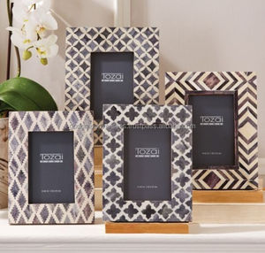 Marco de fotos de madera de resina de diseño moderno personalizado artículo de mesa de pared decorativo para el hogar con Material de aleación e impresión UV - Product Image 5