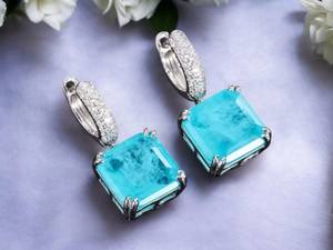 Aros Huggie de Turmalina Paraiba, Pendientes Geométricos con Corte Princesa, Elegantes Aros de Piedras Preciosas Azules, Regalo para Ella - Product Image 6