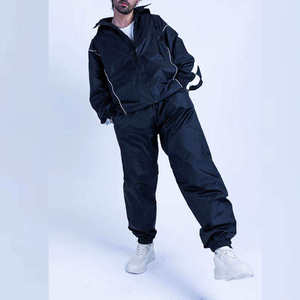 Veste deux pièces en nylon et polyester sur mesure pour homme, survêtement en nylon, veste zippée avec bande réfléchissante, coupe-vent, survêtement pour homme - Product Image 6