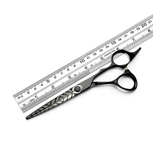 Juego de tijeras para mascotas profesionales de alta calidad de 7 pulgadas y 7,5 pulgadas, tijeras curvas de dientes planos de acero inoxidable con patrón negro afilado - Product Image 3