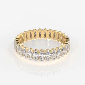 Anillo de Eternidad con Diamantes de Moissanita de Corte Ovalado en Oro de 18K, Elegante y Lujoso - Product Image 1