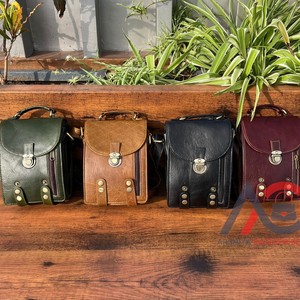 กระเป๋าสะพายข้างหนังแท้ใหม่มีหลายช่องและที่ใส่โทรศัพท์มือถือแบบเย็บด้วยมือกระเป๋าสะพายไหล่หนังสำหรับทุกเพศ - Product Image 1