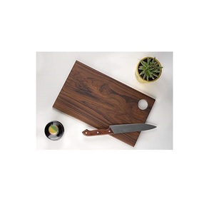 Planche à découper en bois réversible multi-usages pour couper les aliments et présenter les plats lors des dîners de famille - Product Image 3