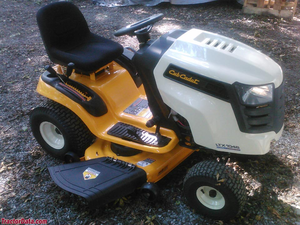 CUB CADET LTX1046 tondeuse - Product Image 2