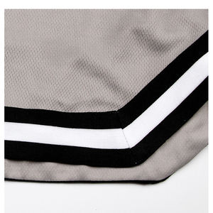 Venta al por mayor OEM diseño de sublimación Plain Blank Venta caliente transpirable 100% poliéster pantalones cortos de baloncesto para los hombres - Product Image 4